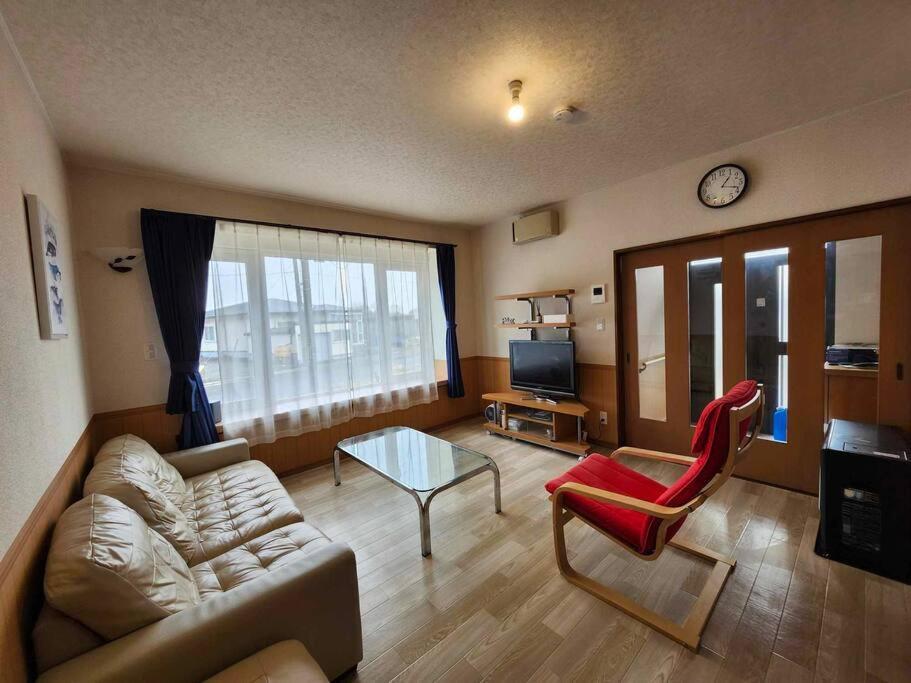 蒼い家温泉付貸別荘cozy Blue House Onsen Hot Spring Siraoi Kültér fotó